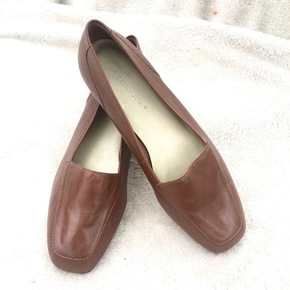 WORTHINGTON brown leather Linda flats size 6 - Picture 1 of 8